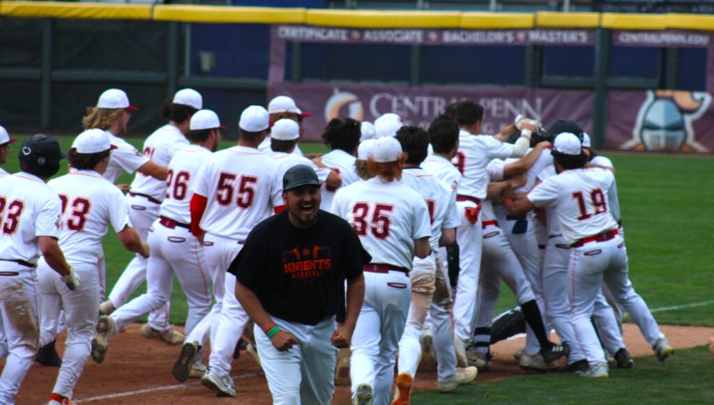 Knights win with a walk-off in ESAC Championship, set school record for victories